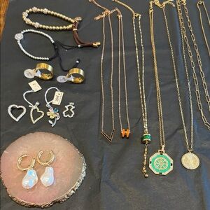 23 pieces bundle of high quality jewlrely